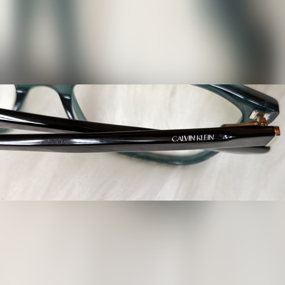 EUC Calvin Klein CK20532 glasses in Crystal Bistro Green full frame rectangular - Picture 4 of 14